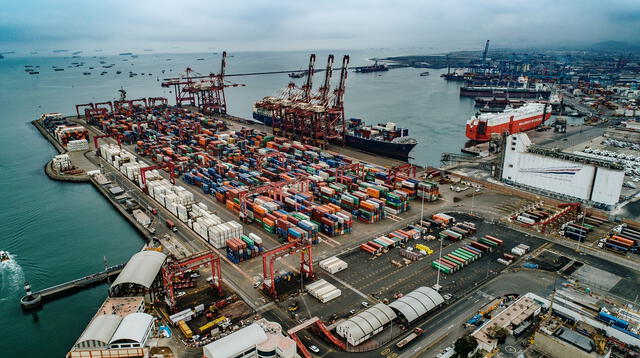 El Terminal Portuario del Callao se ubicó en el cuarto lugar de América Latina. Foto: Andina   