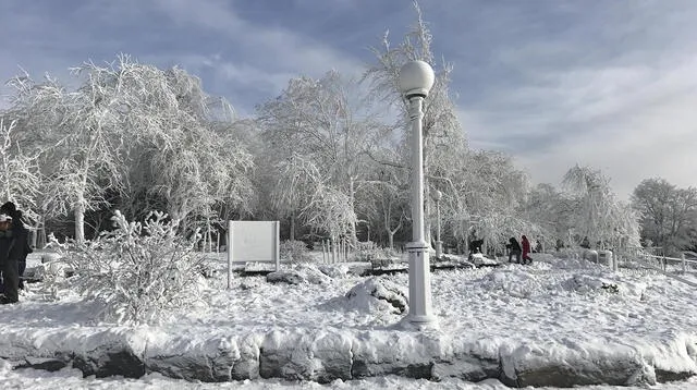 El NWS atribuye el descenso a masas de aire ártico y garantiza que, a pesar del frío, el clima cálido regresará rápidamente, recordando la diversidad climática de esta zona. Foto: Radio Duna   