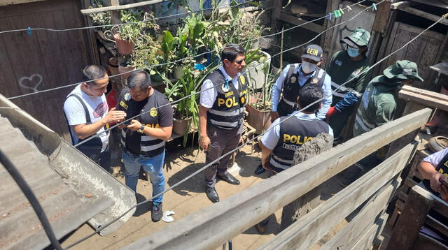  Autoridades encontraron los restos de docente desaparecida durante 15 días en El Agustino, dentro de la vivienda de su expareja. Foto: Mirian Torres/LR.   