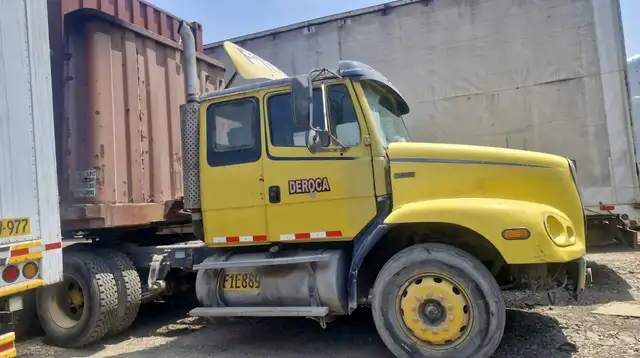  Encuentran tráiler que transportaba mercadería. Foto: difusión    