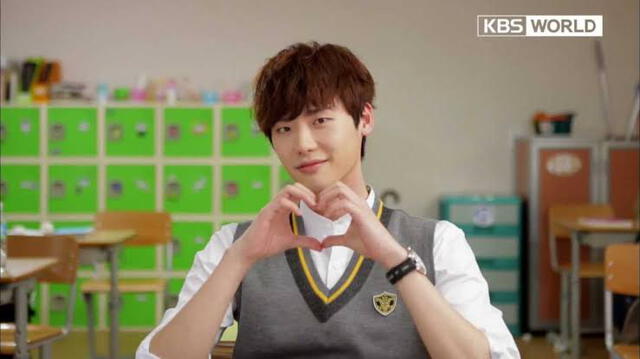 Lee Jong Suk participó del dorama “School 2013” de la KBS2. 2012.