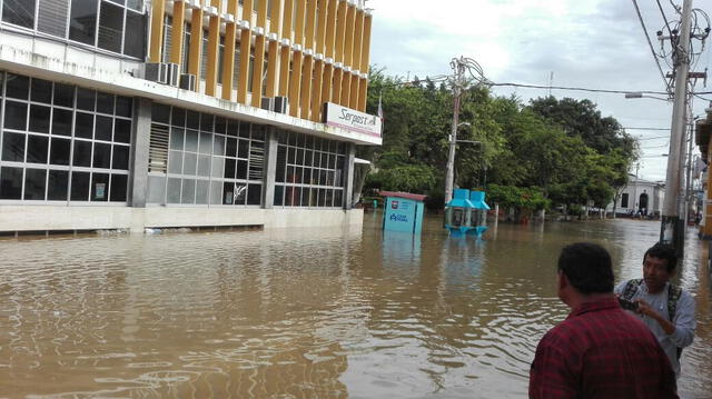 Población de Piura exige sanción para autoridades por falta de previsión ante inundación de la ciudad [VIDEO]