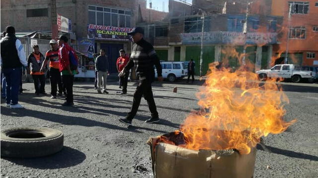 Paro en Tacna en vivo: Con bloqueo de vías protestan contra paquetazo [FOTOS Y VÍDEOS]