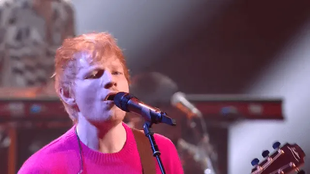 Ed Sheeran habría cometido esta falta en uno de sus conciertos en vivo luego de presentar su tema "Thinking out loud". Foto: &nbsp;Captura/EMA    