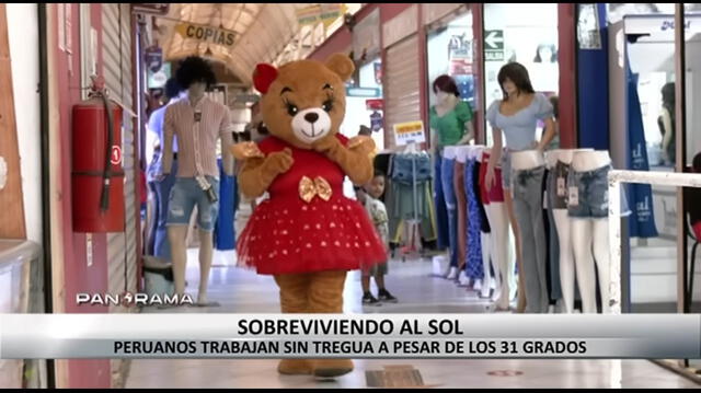 Los jaladores utilizan disfraces para atraer más clientes. Foto: captura de Panamericana    