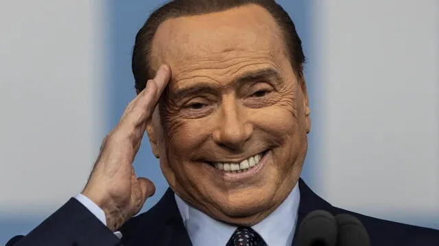  Silvio Berlusconi era amante de las cirugías estéticas. Foto: El Periódico<br>    