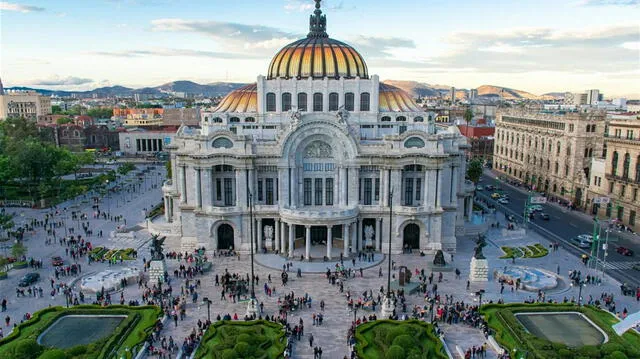 El Palacio de Bellas Artes cuenta con las obras artísticas más importantes de México. Foto: Kayak   