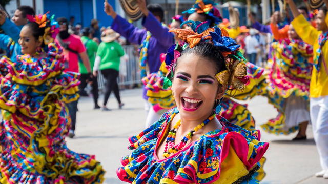 Tras la pandemia, desde el 2022 se ha vuelto a celebrar el carnaval en Barranquilla, Colombia. Foto: Shutterstock   