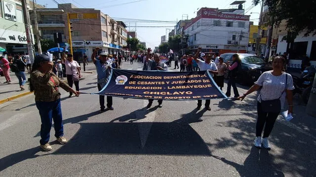  En Chiclayo, no hubo suspensión de clases en el turno mañana. Foto: Emmanuel Moreno/URPI-LR   