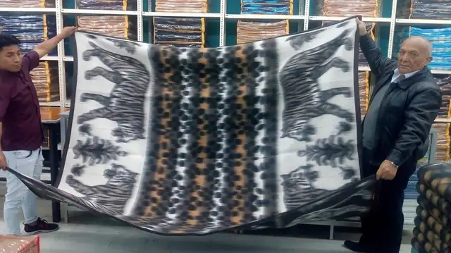  Es la frazada favorita de los peruanos en invierno. Foto: RPP<br>    