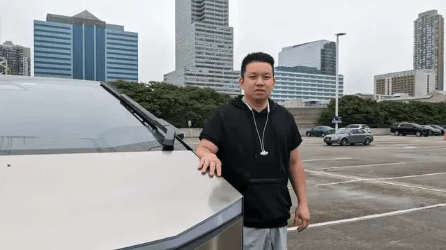  Dustin Lui renta sus Cybertruck Tesla a través de la plataforma Turo y triunfa en el mudo de los negocios. Foto: X/@Bassonbrian    