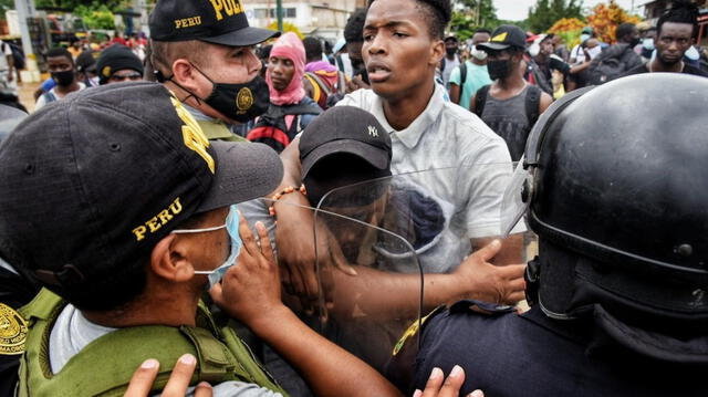  Migrantes haitianos y africanos expulsados a Brasil por Madre de Dios. Foto: difusión   