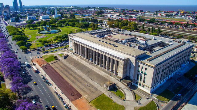 La Universidad de Buenos Aires (UBA), a pesar de haber descendido en el ranking de QS World University Rankings del puesto 67 al 95 en un año. Foto: Forbes Argentina.   