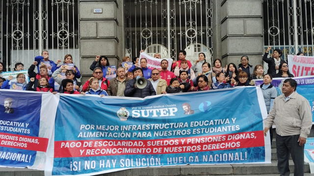 Representantes del Sutep tuvieron una reunión con el ministro de Educación y de Economía. Foto: Sutep   