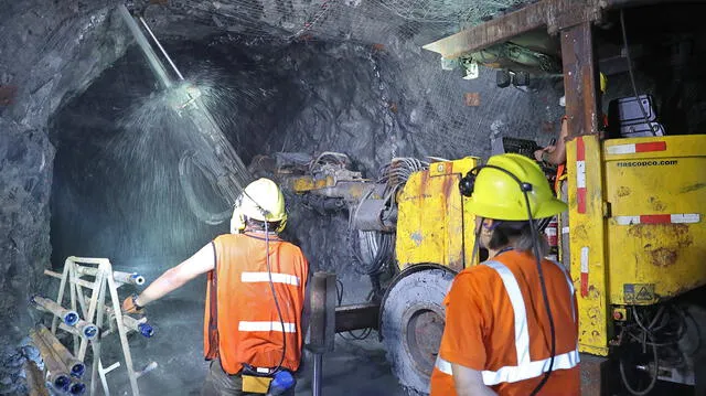 Plata | Minería | Ministerio de energía y minas | Perú | Reserva de plata | mineral | Sudamérica | productor de plata