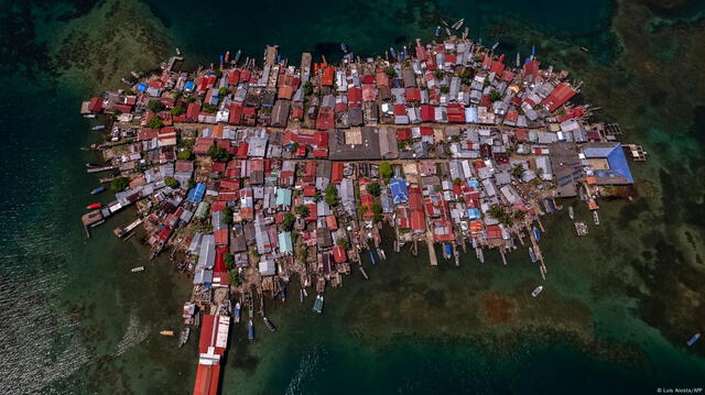  Las inundaciones constantes en Guna Yala han sido consecuencia del incremento del nivel del mar en la región caribeña. Foto: AFP   