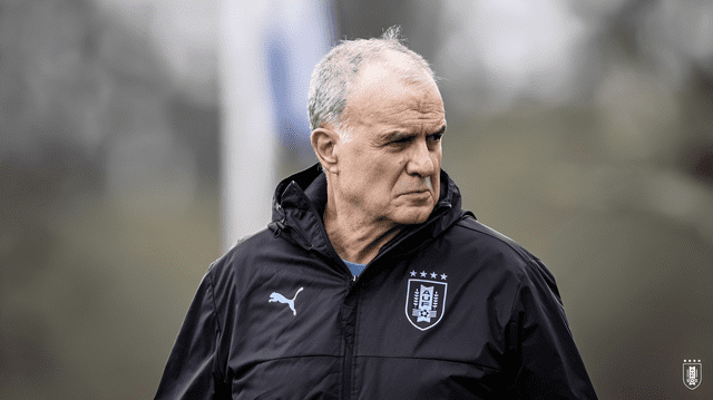  Uruguay, bajo la dirección de Marcelo Bielsa, ocupan el tercer lugar en las Eliminatorias Conmebol. Foto: AUF.<br><br>    