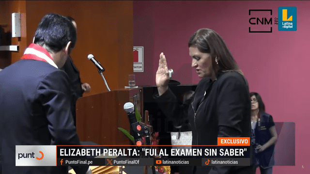 Fiscal suspendida Elizabeth Peralta en su juramentación como fiscal suprema de Lavado de Activos, a pesar de mostrar desconocimiento del Código Penal. Foto: Latina   