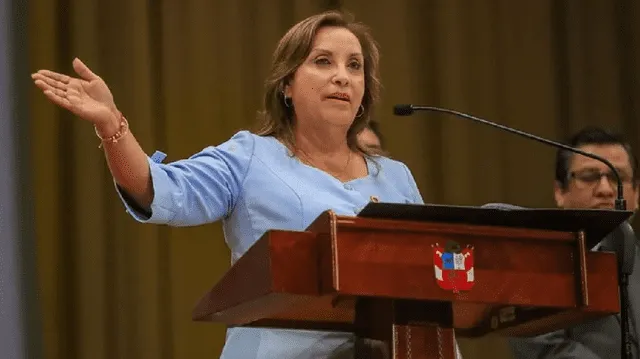 Dina Boluarte en medio de un discurso. Foto: Presidencia    