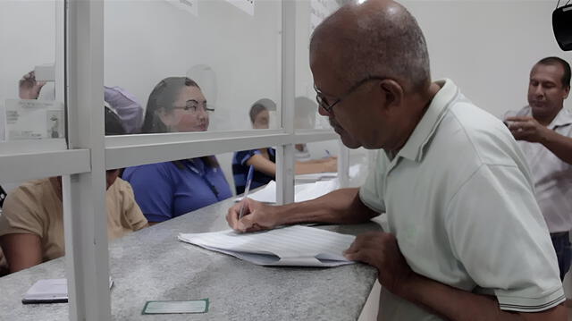 Jubilados y pensionados cobrarán subsidio este 19 de diciembre. Foto: Radio Noticias   