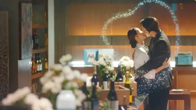  Yoona y Lee Chaemin en el final de 'Bon appétit, majestad'   