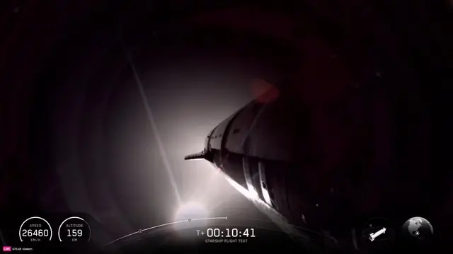  La nave espacial Starship se eleva por el espacio. Foto: Space X   