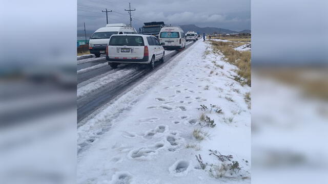 Vía Zepita - Pomata en Puno amaneció este lunes cubierta de nieve [FOTOS]