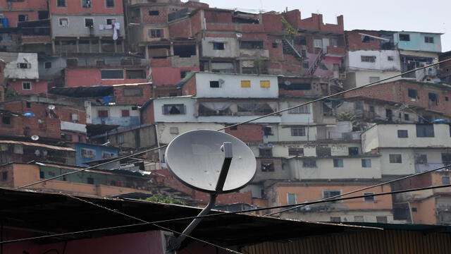 La señal de directv dejó de emitirse en Venezuela el 19 de mayo. Foto: AFP.