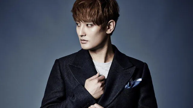 Ahn Chil Hyun, más conocido por su nombre artístico Kangta, es un cantautor, productor y actor surcoreano. Debutó como cantante de H.O.T.