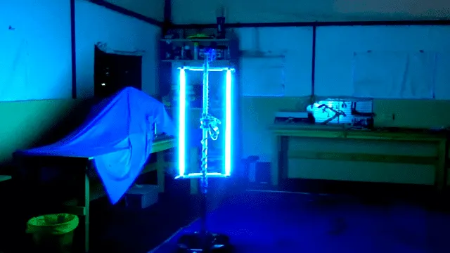 'RUV', el robot que desinfecta ambientes con rayos ultravioletas. Foto: RoboticsLab