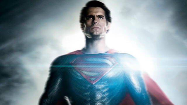 Fanáticos y críticos, todos menos Warner Bros, quieren de regreso a Henry Cavill como Superman. Foto: Warner Estudios.