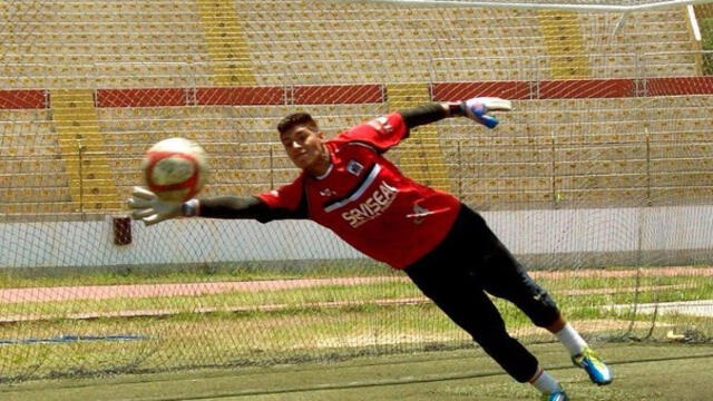 Antony Mamani defendió el arco de Carlos Manucci en la Copa Perú