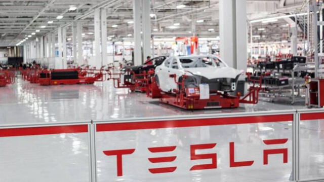 Tesla tiene dos plantas de fabricación: una en Shanghái (China) y una en Bay Area (Fremont).