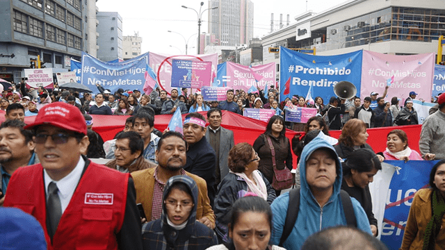 Con mis hijos no te metas: Marcha genera congestión en el Cercado de Lima
