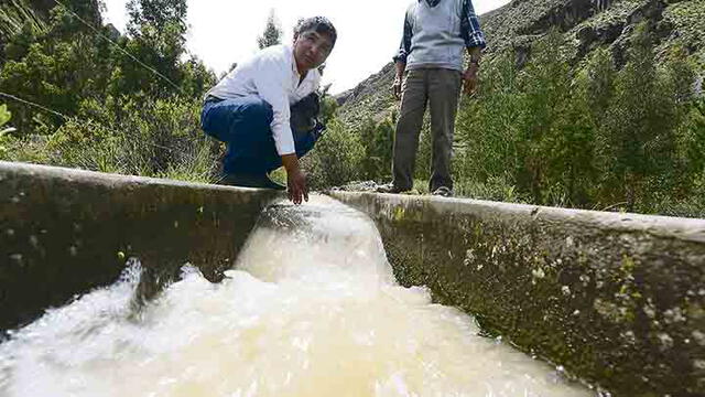 Arequipa: Chivay consume agua contaminada por la corrupción
