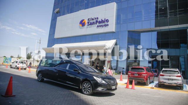 Carroza fúnebre que trasladó el cuerpo de Walter Gutiérrez. Foto: Rodrigo Talavera/La República