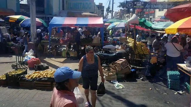 Callao: ambulantes continúan en exteriores del jirón Colón [FOTOS]