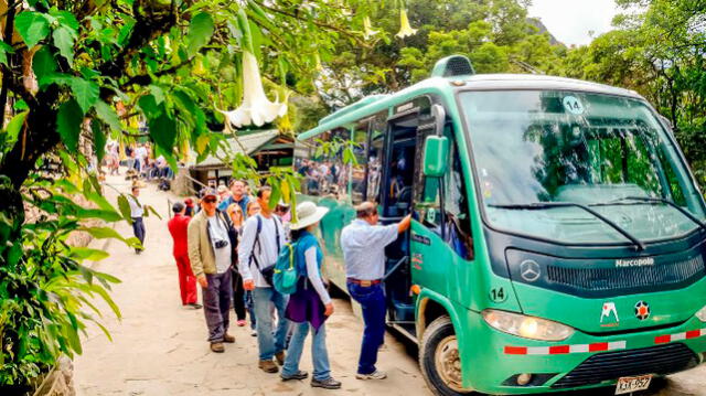 monopolio. Casi el 100% de visitantes a Machupicchu usan buses de Consettur.