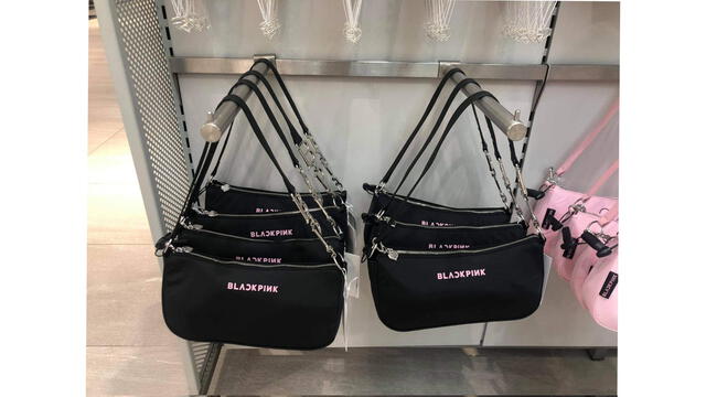 Carteras de BLACKPINK en H&M Trujillo. Foto: BLACKPINK Perú en Twitter Carteras de BLACKPINK en H&M Trujillo. Foto: BLACKPINK Perú en Twitter