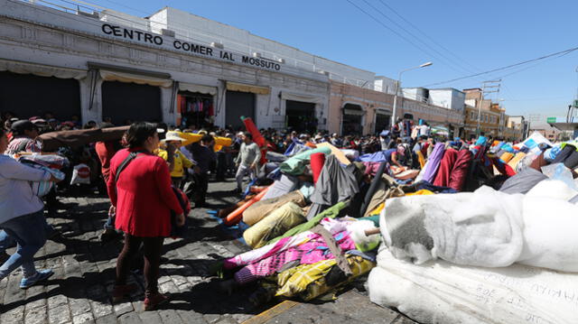 Municipio de Arequipa admite que le faltó rigor para fiscalizar local incendiado