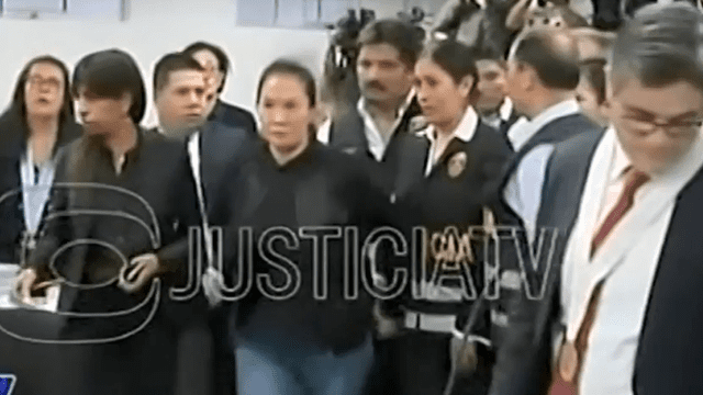 Keiko Fujimori: el instante en que es detenida por la Policía en la Sala Penal [VIDEO]