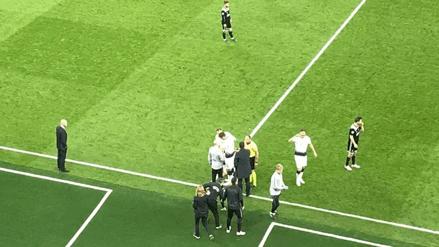 Tottenham vs Ajax: Jan Vertonghen salió lesionado tras chocar con su propio compañero [VIDEO]