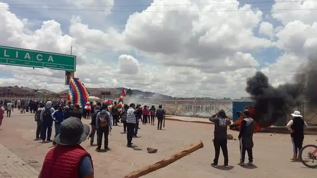 Decenas de personas se enfrentaron a la Policía en busca de tomar el aeropuerto del altiplano. Foto: Cortesía