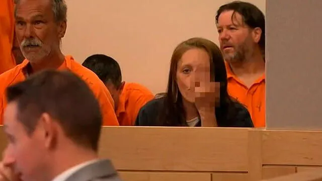 Kimberly Neñlligan se mostró con gestos obscenos en su audiencia. Foto: Captura Video.