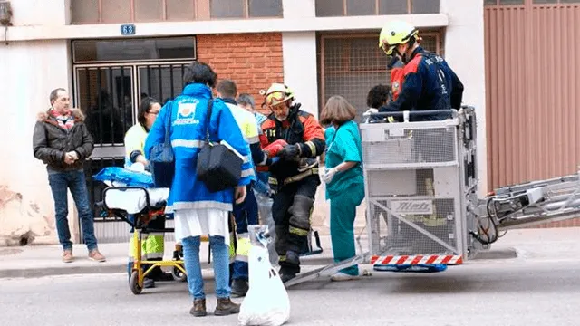 Niño de dos años cae desde un quinto piso para recuperar su peluche en España [FOTOS]