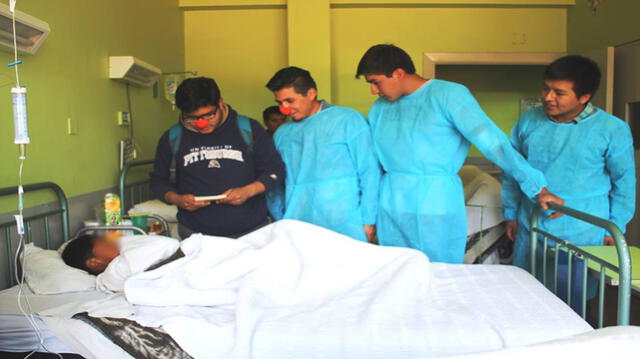 Universitarios adelantan Navidad a niños quemados de Cusco [FOTOS]