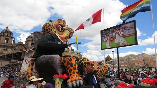 Colorido desfile de saludo al Cusco [FOTOS]