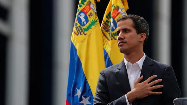 Juan Guaidó juramentó como presidente interino de Venezuela