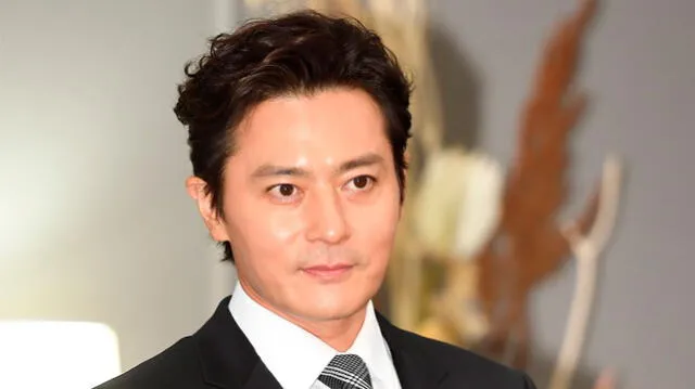 Jang Dong Gun regresó de Hawaii sin su esposa Go So Young ni sus dos hijos, según prensa coreana.