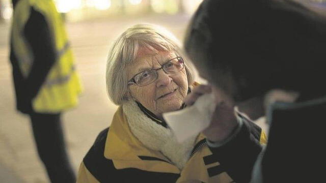 Se llama Elise Lindqvist, pero la conocen como la ‘Madre Teresa’ de las trabajadoras sexuales. Foto: Vaticano News.